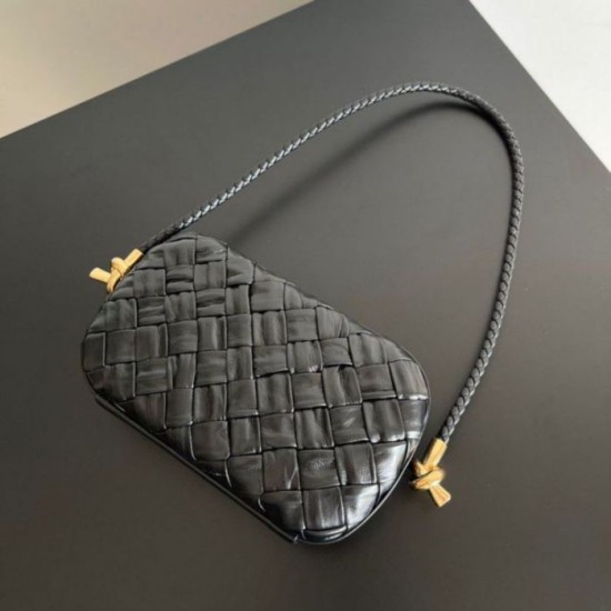 Bottega Veneta Nodo Minaudiere Su Cinturino Nero Foulard Intreccio Replica Replica Perfette Bottega Veneta Nodo Minaudiere Su Cinturino Nero Foulard Intreccio imitazioni