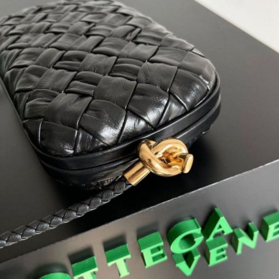 Bottega Veneta Nodo Minaudiere Su Cinturino Nero Foulard Intreccio Replica Replica Perfette Bottega Veneta Nodo Minaudiere Su Cinturino Nero Foulard Intreccio imitazioni