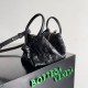 Borsa Replica a tracolla Bottega Veneta Piccolo Loop agnello intrecciata nera qualità specchio Replica Perfette Borsa 1:1 a tracolla Bottega Veneta Piccolo Loop agnello intrecciata nera imitazioni
