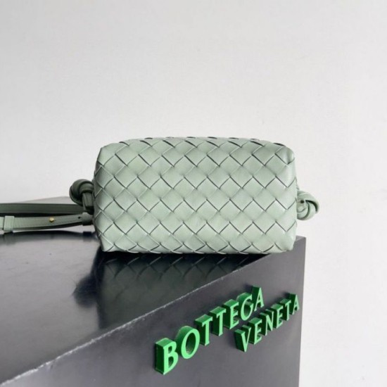 Borsa a tracolla Bottega Veneta Piccolo Loop agnello Sauge Intrecciato Replica Replica Perfette Borsa a tracolla Bottega Veneta Piccolo Loop agnello Sauge Intrecciato imitazioni