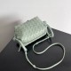 Borsa a tracolla Bottega Veneta Piccolo Loop agnello Sauge Intrecciato Replica Replica Perfette Borsa a tracolla Bottega Veneta Piccolo Loop agnello Sauge Intrecciato imitazioni