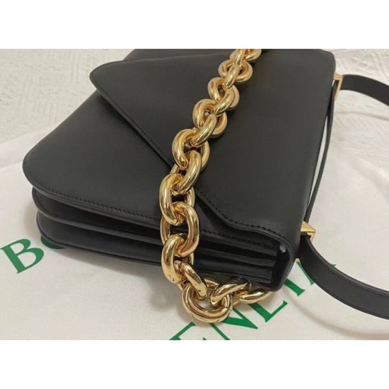Bottega Veneta Mount Medium Envelope Borsa vitello nera Replica Replica Perfette Bottega Veneta Mount Medium Envelope Borsa vitello nera imitazioni