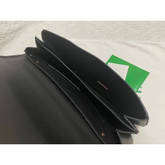 Bottega Veneta Mount Medium Envelope Borsa vitello nera Replica Replica Perfette Bottega Veneta Mount Medium Envelope Borsa vitello nera imitazioni