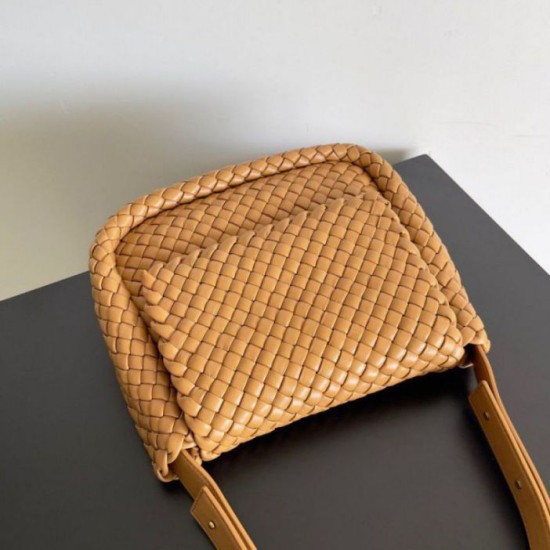 Borsa piccola Bottega Veneta Cobble Caramello Intrecciato Replica Replica Perfette Borsa piccola Bottega Veneta Cobble Caramello Intrecciato imitazioni