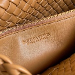 Borsa piccola Bottega Veneta Cobble Caramello Intrecciato Replica Replica Perfette Borsa piccola Bottega Veneta Cobble Caramello Intrecciato imitazioni