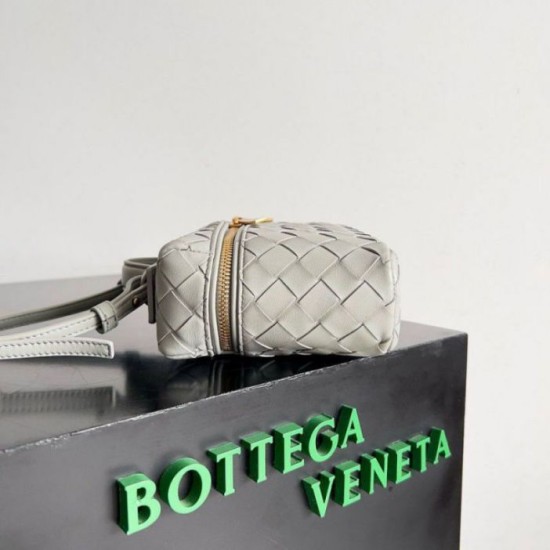 Replica Perfette Bottega Veneta Bang Bang Vanity Case Avorio Intrecciato imitazioni