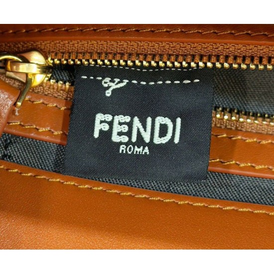 Replica Borsa media Baguette Fendi nappa FF marrone Riproduzione Fedele Borsa media Baguette Fendi nappa FF marrone imitazioni