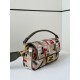 Replica Borsa media Baguette Fendi tela con ricamo FF multicolore Replica Perfetta Borsa media Baguette Fendi tela con ricamo FF multicolore imitazioni