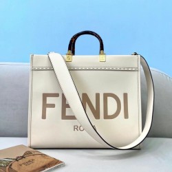 Replica Fendi Sunshine Medium Shopper Borse vitello bianca Riproduzione Fedele Fendi Sunshine Medium Shopper Borse Replica vitello bianca imitazioni