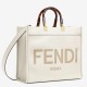 Replica Fendi Sunshine Medium Shopper Borse vitello bianca Riproduzione Fedele Fendi Sunshine Medium Shopper Borse Replica vitello bianca imitazioni