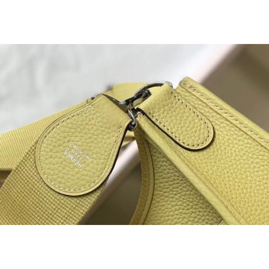 Hermes Evelyne III 29 PM Borse Firmate Replica Jaune Poussin Clemence qualità specchio Replica Perfette Hermes Evelyne III 29 PM Borse Firmate Jaune Poussin Clemence imitazioni