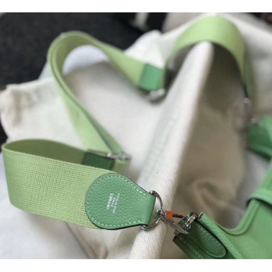 Hermes Evelyne III 29 PM Borse Firmate Replica Vert Criquet Clemence qualità specchio Replica Perfette Hermes Evelyne III 29 PM Borse Firmate Vert Criquet Clemence imitazioni