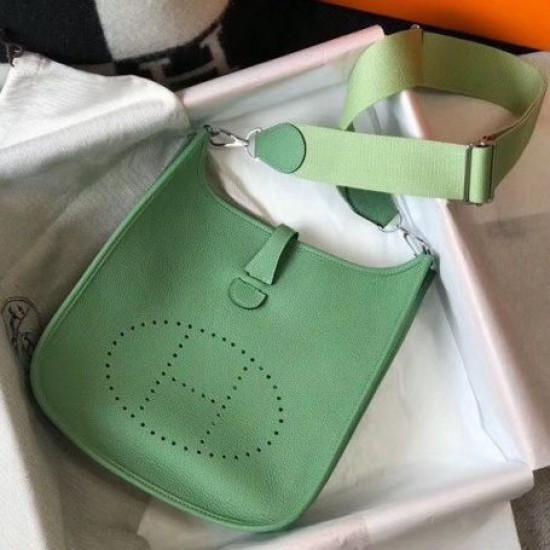Hermes Evelyne III 29 PM Borse Firmate Replica Vert Criquet Clemence qualità specchio Replica Perfette Hermes Evelyne III 29 PM Borse Firmate Vert Criquet Clemence imitazioni