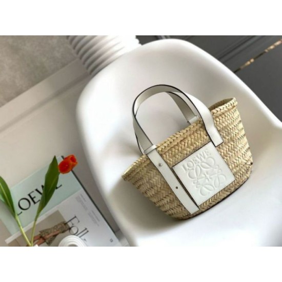 Loewe Piccolo Basket Borse Replica Raffia e vitello bianca qualità specchio Replica Perfette Loewe Piccolo Basket Borse Raffia e vitello bianca imitazioni
