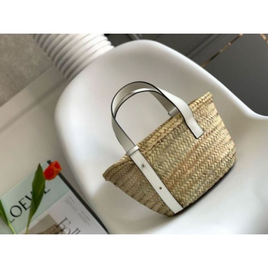 Loewe Piccolo Basket Borse Replica Raffia e vitello bianca qualità specchio Replica Perfette Loewe Piccolo Basket Borse Raffia e vitello bianca imitazioni