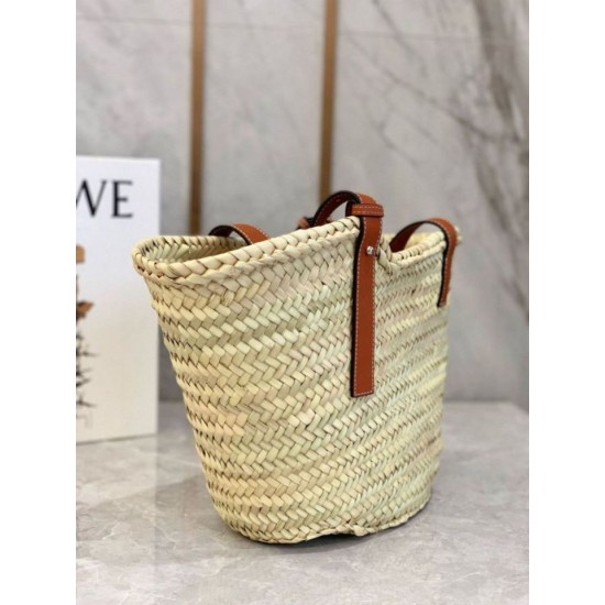 Loewe Medium Basket Bora Pari replica Raffia e vitello marrone qualità specchio Replica Perfette Loewe Medium Basket Bora Pari Raffia e vitello marrone imitazioni