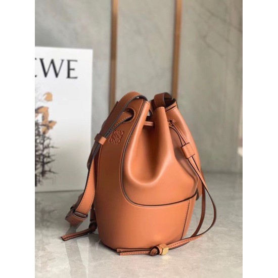 Loewe Piccolo Balloon Bucket Borsa Replica Cammello vitello qualità specchio Replica Perfette Loewe Piccolo Balloon Bucket Borsa 1:1 Cammello vitello imitazioni