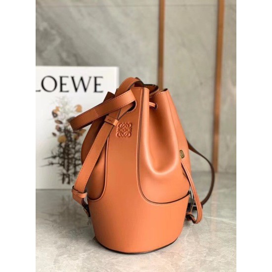 Loewe Medium Balloon Bucket Borse Replica Camel Calfskin qualità specchio Replica Perfette Loewe Medium Balloon Bucket Borse Camel Calfskin imitazioni