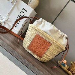 Loewe Drawstring Bucket Borse Foglia di palma e vitello marrone Loewe Drawstring Bucket Borse Foglia di palma e vitello marrone