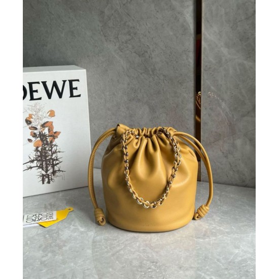 Loewe Flamenco Purse Bucket Borse Replica Sahara Nappa Agnello qualità specchio Replica Perfette Loewe Flamenco Purse Bucket Borse Sahara Nappa Agnello imitazioni
