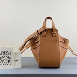 Replica Perfette Loewe Mini Hammock Drawstring Borse Firmate  Brown imitazioni