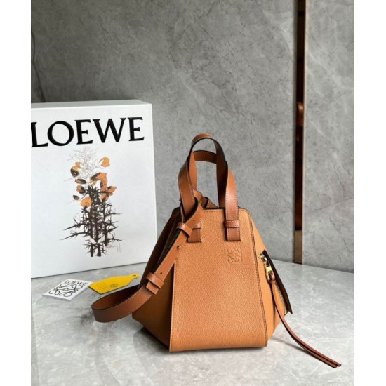 Loewe Compact Hammock Borsa Light Caramel Grained Calfskin Replica Replica Perfette Loewe Compact Hammock Borsa Light Caramel Grained Calfskin imitazioni