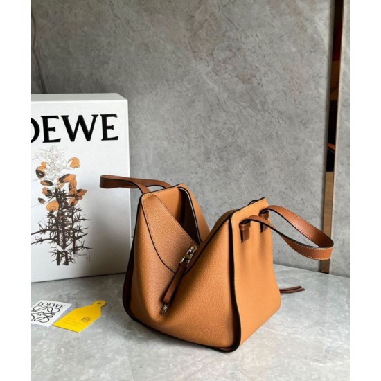 Loewe Compact Hammock Borsa Light Caramel Grained Calfskin Replica Replica Perfette Loewe Compact Hammock Borsa Light Caramel Grained Calfskin imitazioni