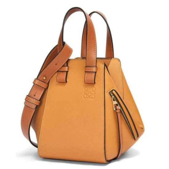 Loewe Compact Hammock Borsa Light Caramel Grained Calfskin Replica Replica Perfette Loewe Compact Hammock Borsa Light Caramel Grained Calfskin imitazioni