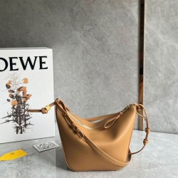 Loewe Mini Hammock Hobo Borsa Light Brown Vitello Replica Replica Perfette Loewe Mini Hammock Hobo Borsa Light Brown Vitello imitazioni