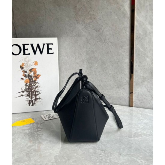 Replica Perfette Loewe Mini Hammock Hobo Borsa Nero Vitello imitazioni