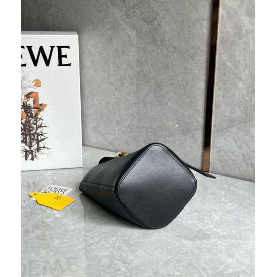 Loewe Mini Pebble Bucket Borsa Nero Vitello Replica Replica Perfette Loewe Mini Pebble Bucket Borsa Nero Vitello imitazioni