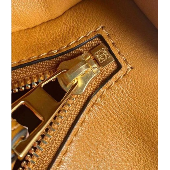 Loewe Puzzle Hobo Borsa Brown Nappa Calfskin Replica Replica Perfette Loewe Puzzle Hobo Borsa Brown Nappa Calfskin imitazioni
