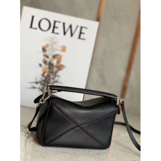 Loewe Mini Puzzle Replica Perfetta Nero Vitello qualità specchio Replica Perfette Loewe Mini Puzzle Perfetta Nero Vitello imitazioni
