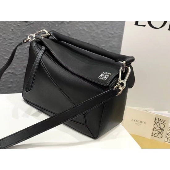 Loewe Piccolo Puzzle Borsa Nero Vitello Replica Replica Perfette Loewe Piccolo Puzzle Borsa Nero Vitello imitazioni