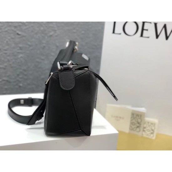 Loewe Piccolo Puzzle Borsa Nero Vitello Replica Replica Perfette Loewe Piccolo Puzzle Borsa Nero Vitello imitazioni