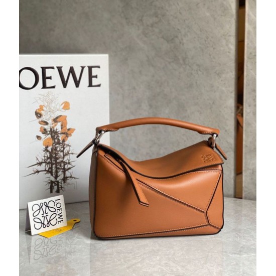 Loewe Puzzle Piccolo Borsa Tan Classico Vitello Replica Replica Perfette Loewe Puzzle Piccolo Borsa Tan Classico Vitello imitazioni