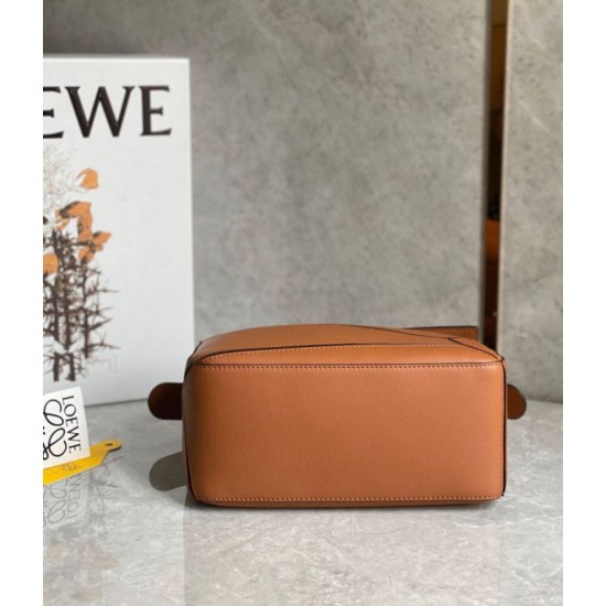 Loewe Puzzle Piccolo Borsa Tan Classico Vitello Replica Replica Perfette Loewe Puzzle Piccolo Borsa Tan Classico Vitello imitazioni