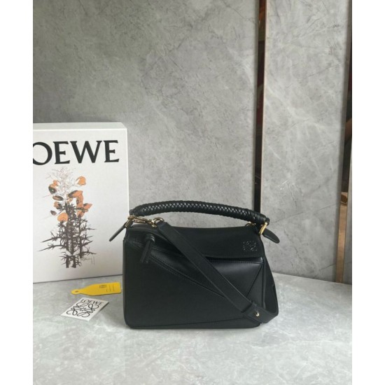 Loewe Puzzle Piccolo replica Nero Vitello con Manico Intrecciato qualità specchio Replica Perfette Loewe Puzzle Piccolo Nero Vitello con Manico Intrecciato imitazioni