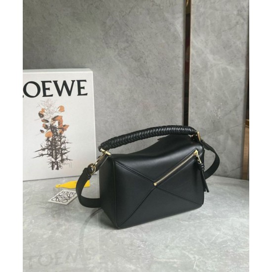 Loewe Puzzle Piccolo replica Nero Vitello con Manico Intrecciato qualità specchio Replica Perfette Loewe Puzzle Piccolo Nero Vitello con Manico Intrecciato imitazioni