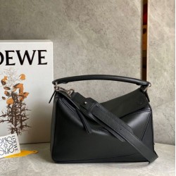 Loewe Puzzle Medium Borsa Replica Nero Classico Vitello qualità specchio Replica Perfette Loewe Puzzle Medium Borsa 1:1 Nero Classico Vitello imitazioni