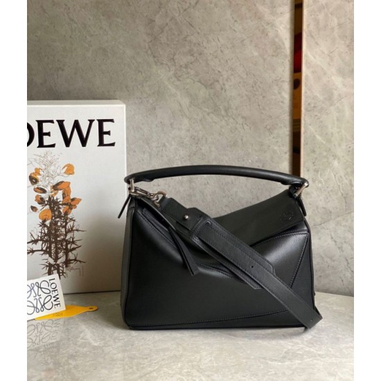 Loewe Puzzle Medium Borsa Replica Nero Classico Vitello qualità specchio Replica Perfette Loewe Puzzle Medium Borsa 1:1 Nero Classico Vitello imitazioni