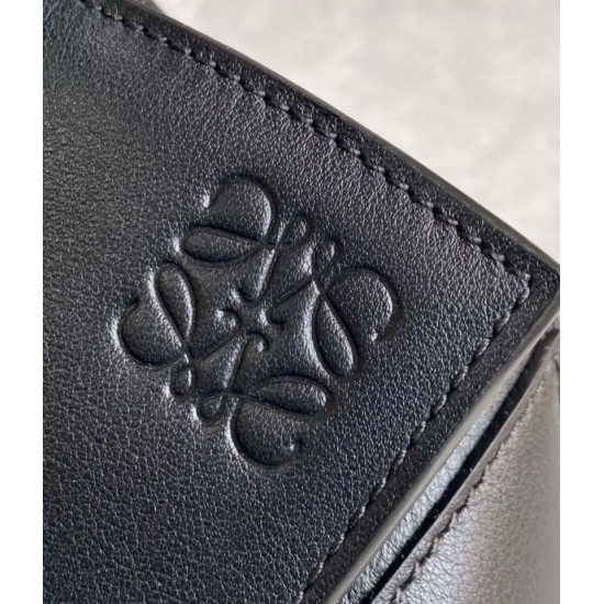 Loewe Puzzle Medium Borsa Replica Nero Classico Vitello qualità specchio Replica Perfette Loewe Puzzle Medium Borsa 1:1 Nero Classico Vitello imitazioni