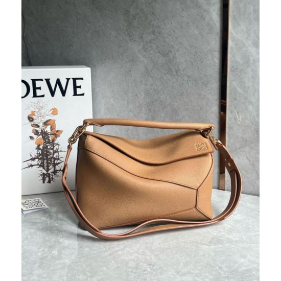 Loewe Puzzle Medium Borse Replica Toffee Grained Calfskin qualità specchio Replica Perfette Loewe Puzzle Medium Borse Toffee Grained Calfskin imitazioni