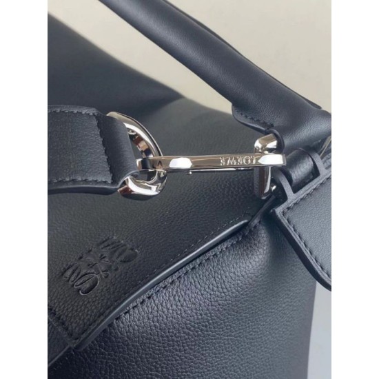 replica Puzzle grande Loewe Nera grana qualità specchio Replica Perfette Puzzle grande Loewe Nera grana imitazioni
