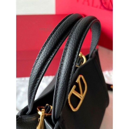fedele Valentino Alltime Piccolo Borsa Nero vitello granata Replica Replica Perfette fedele Valentino Alltime Piccolo Borsa Nero vitello granata imitazioni