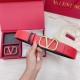 Alta gamma replica Valentino VLogo Cintura reversibile 40mm vitello nera e rossa qualità specchio Replica Perfette Alta gamma Valentino VLogo Cintura reversibile 40mm vitello nera e rossa imitazioni