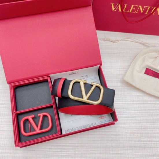 Alta gamma replica Valentino VLogo Cintura reversibile 40mm vitello nera e rossa qualità specchio Replica Perfette Alta gamma Valentino VLogo Cintura reversibile 40mm vitello nera e rossa imitazioni