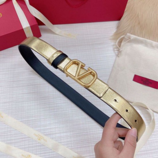Valentino VLogo Cintura reversibile 30mm vitello nera e oro metallizzato Replica Replica Perfette Valentino VLogo Cintura reversibile 30mm vitello nera e oro metallizzato imitazioni