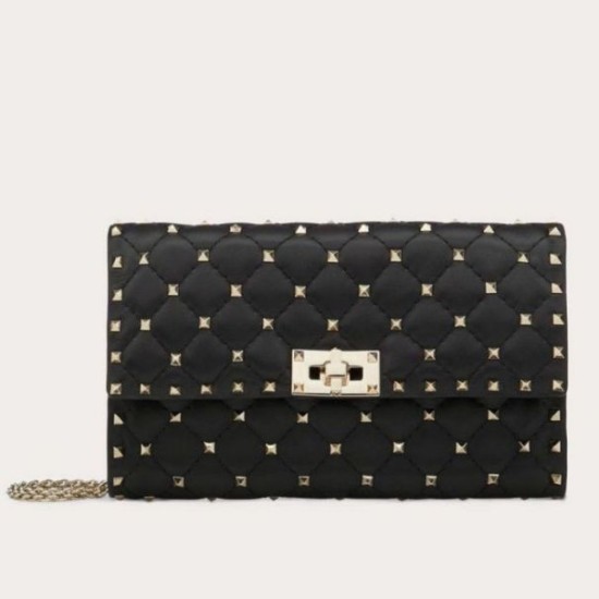 Replica Valentino Rockstud Spike Chain Clutch Nero Agnello Riproduzione Fedele Valentino Rockstud Spike Chain Clutch Nero Agnello imitazioni