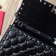 Replica fedele Valentino Rockstud Spike Chain Clutch Agnello Crespo Riproduzione Fedele fedele Valentino Rockstud Spike Chain Clutch Agnello Crespo imitazioni